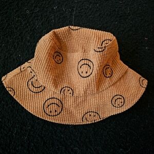 David and Young Bucket Hat